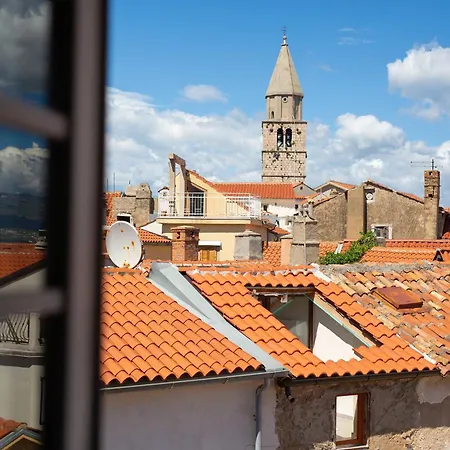 Old Loft Daire Vrbnik (Primorje-Gorski Kotar)